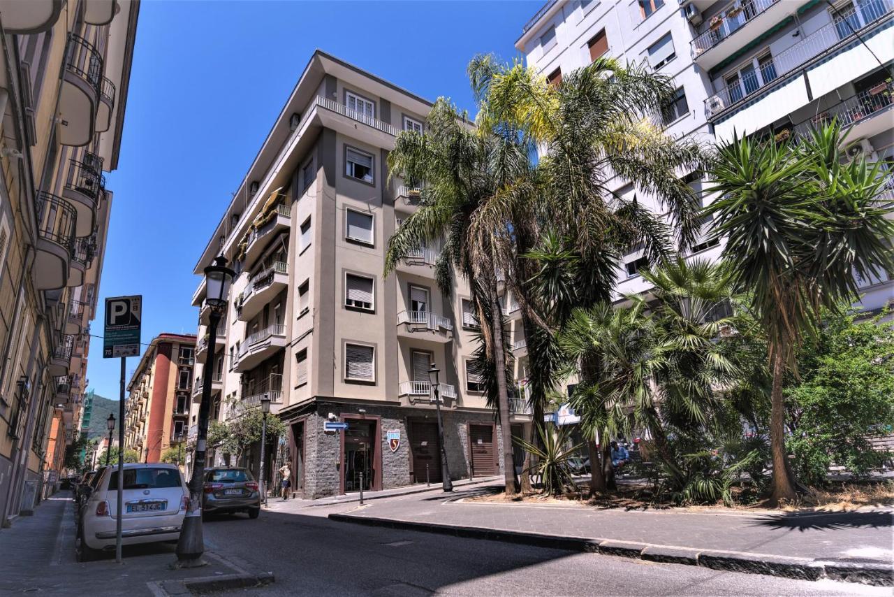 Tiziana'S House Bed & Breakfast Salerno Exterior photo